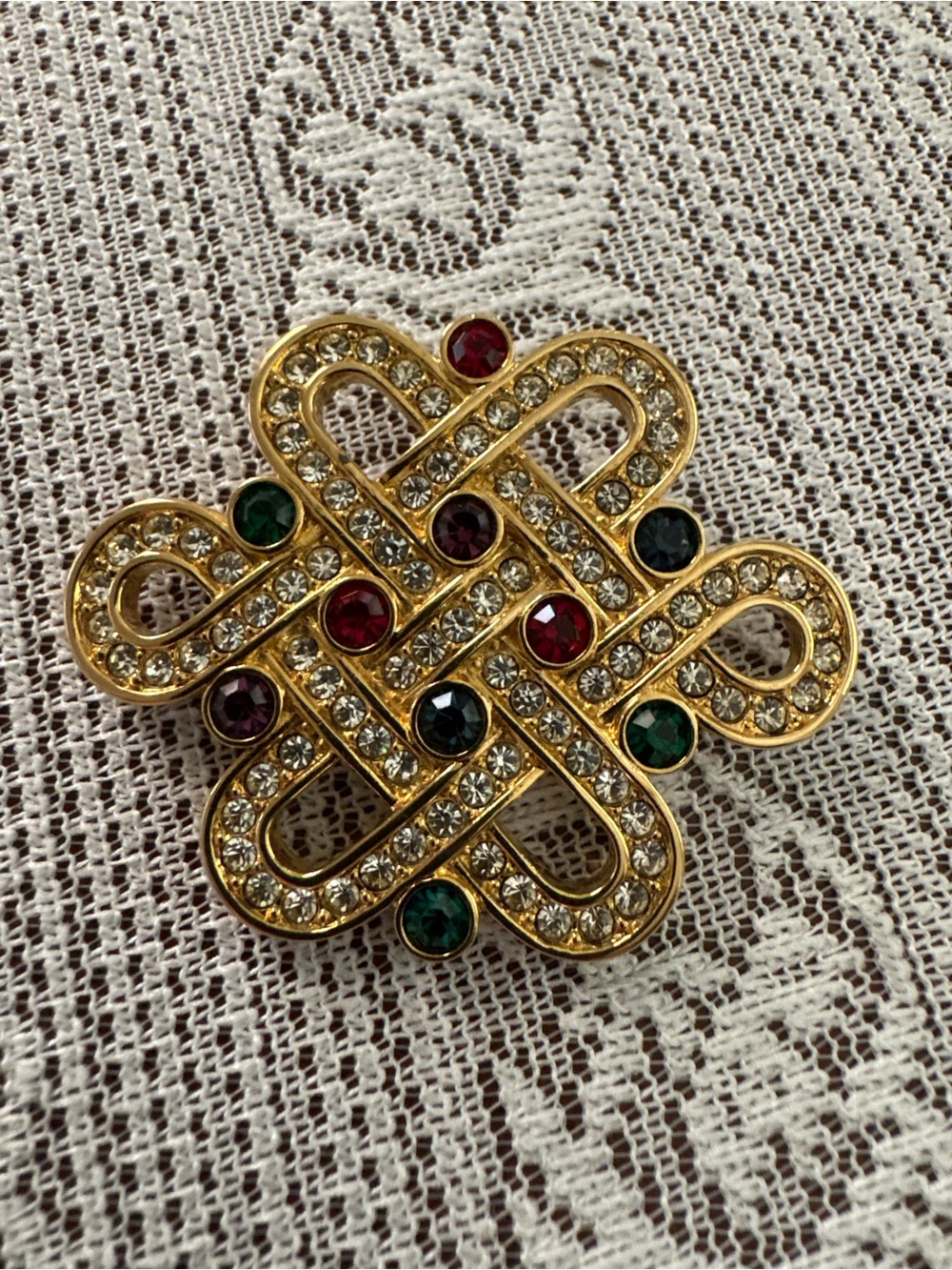 Vintage Swarovski Gold-Tone Multi-Stone Decorative Brooch - Classic Elegance